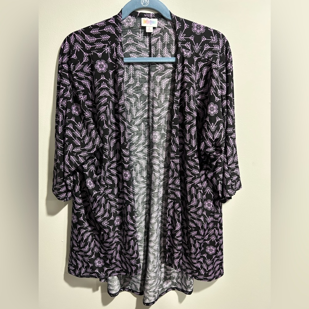 LuLaRoe brand kimono size S.